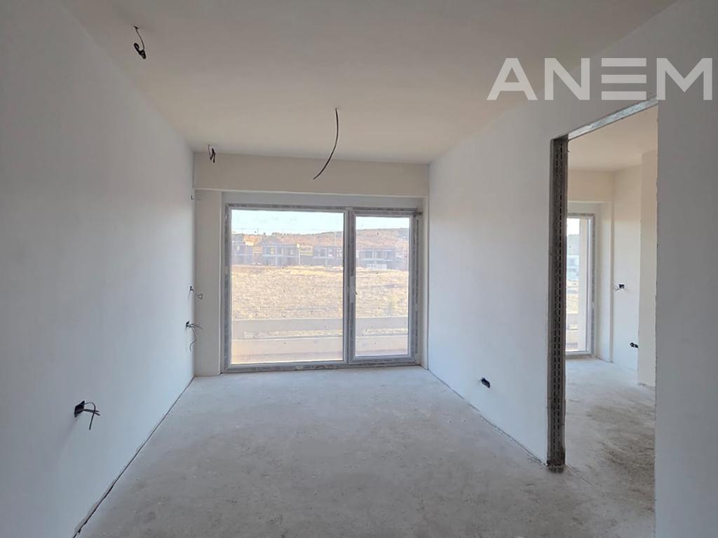 Banesë në shitje 190.55m² + 51.55m² tarracë në Marigona hill 3