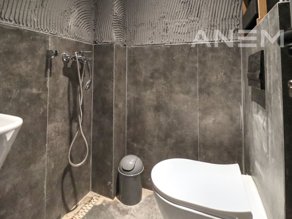 Lokal me qira 103m2 në Rrugën C 3