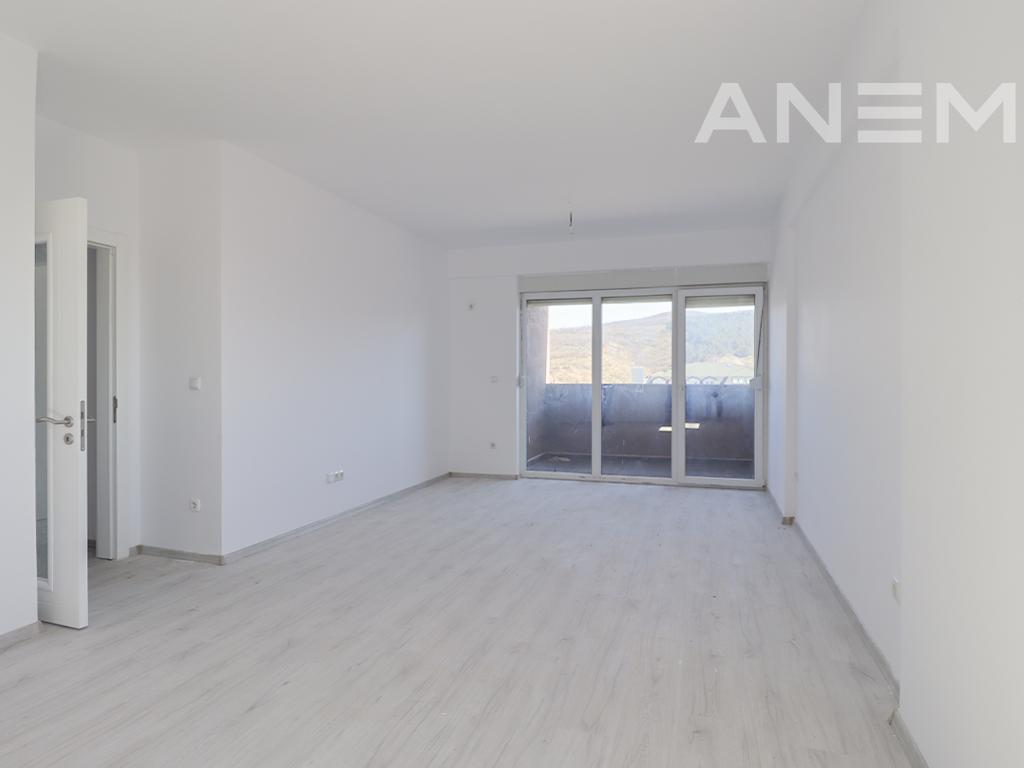 Banesë në shitje 74.5m² në Matiqan 3