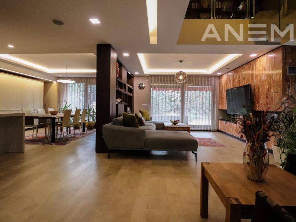 Shtëpi me qira 360m² + 60m² nënkulm në Marigona Residence 4