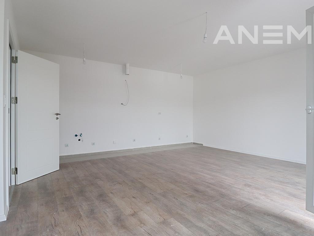 Banesë në shitje 109.418m² në Fushë Kosovë 4