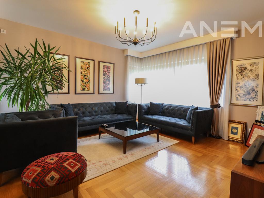Shtëpi me qira 300m² në Marigona Residence 4