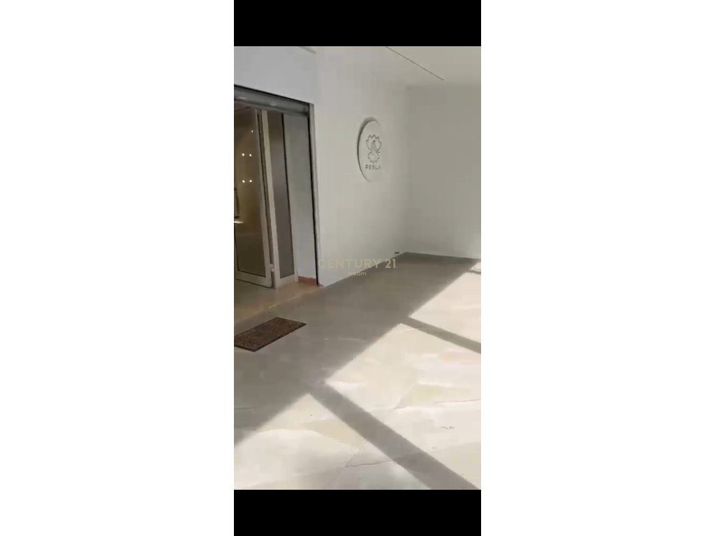 Business premises for rent given by Vasil Shantos for 600 euros. 3