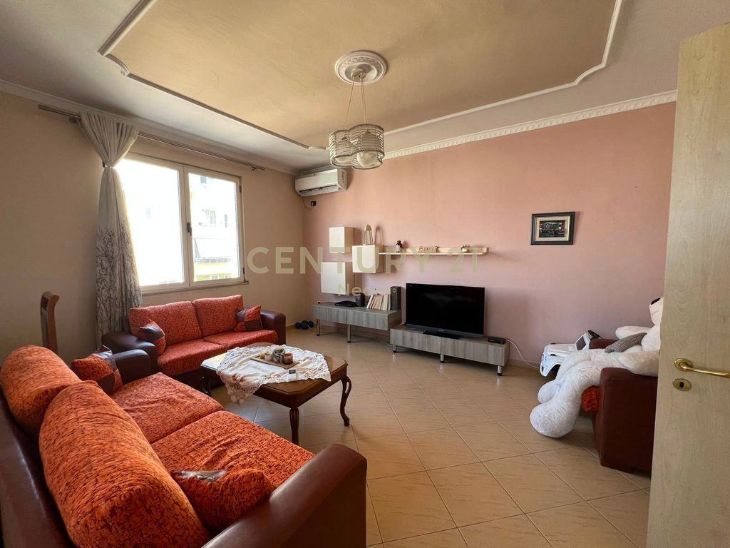 Apartment 2+1 for sale in Astir 3