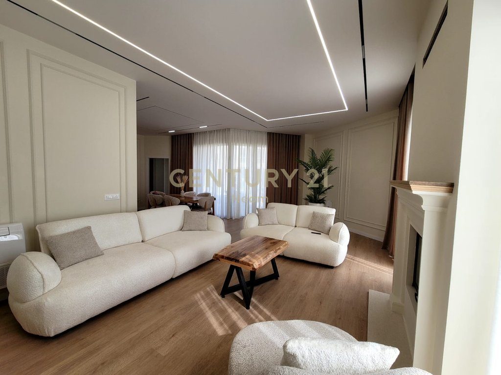 🏡 Luxury villa for rent in Green Valley – Privacy, space, and comfort in one of the most sought-after areas of Tirana. 2