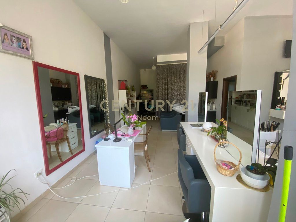 Commercial Space for Sale - Near Report TV 2