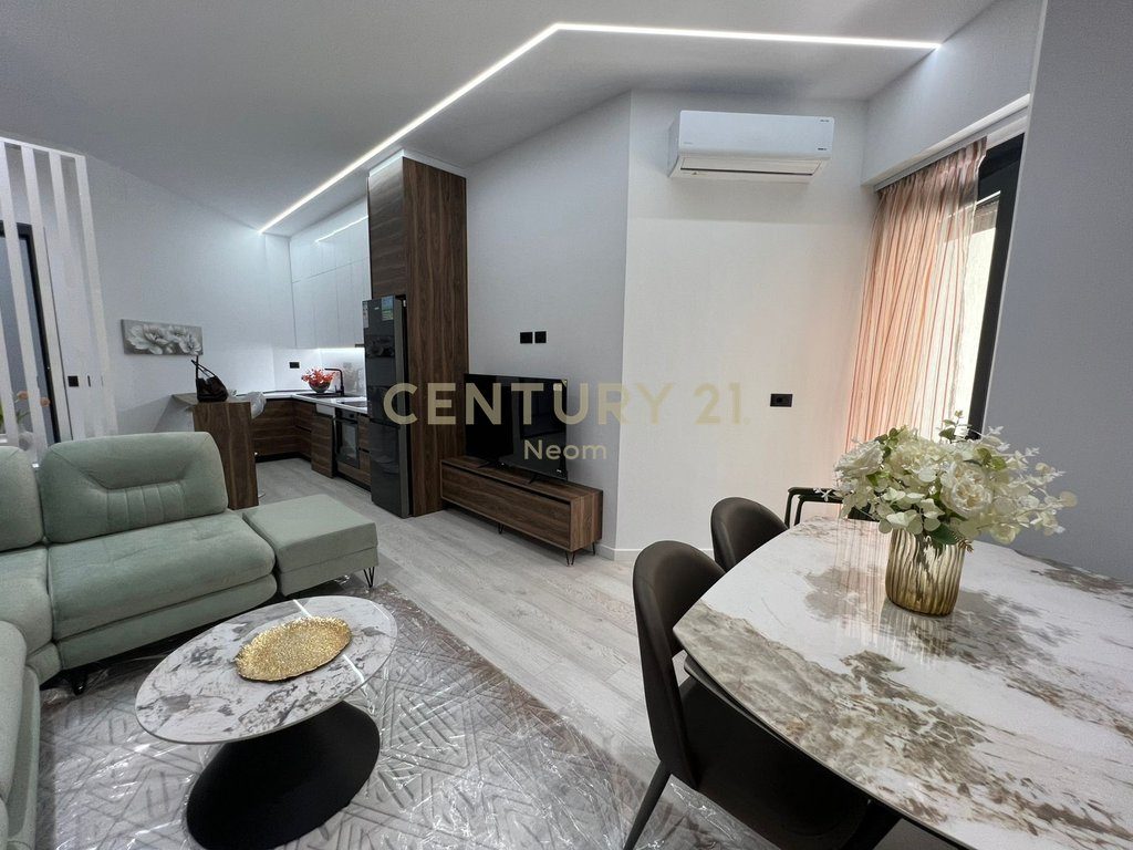Apartment 2+1 for sale in Lungomare, Vlorë – a perfect opportunity for living or investment! 4