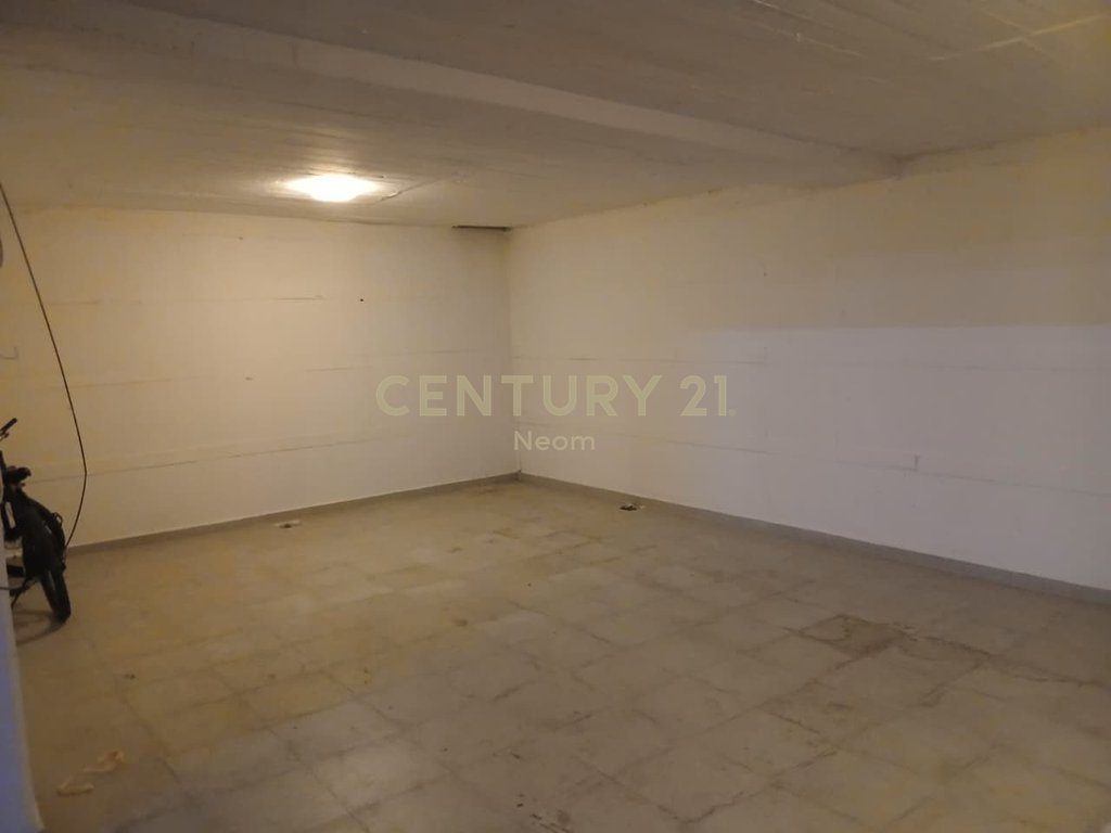 🚗 GARAGE FOR SALE 80M2 – BOGDANËVE STREET NEAR THE CENTER 4