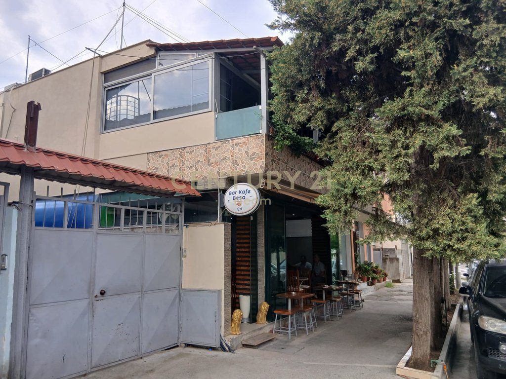 Property for Sale Announcement: Bar-Cafe and 2-Story Apartment in Tirana - €593,952 | 236m² 4