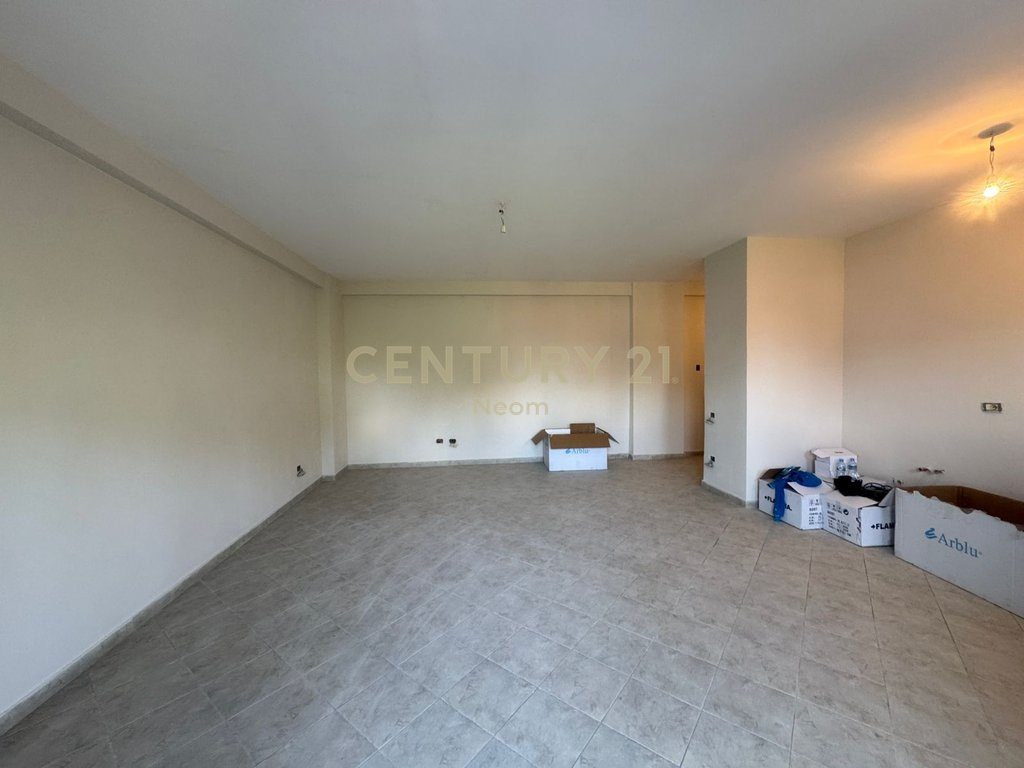 Apartment 2+1 for Sale on New Boulevard Astir. 2