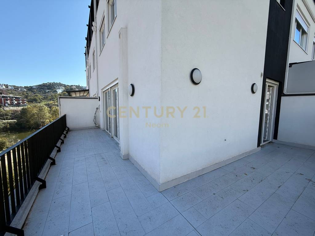 Duplex 3+1+2 for sale in the Heart of Dry Lake. 4