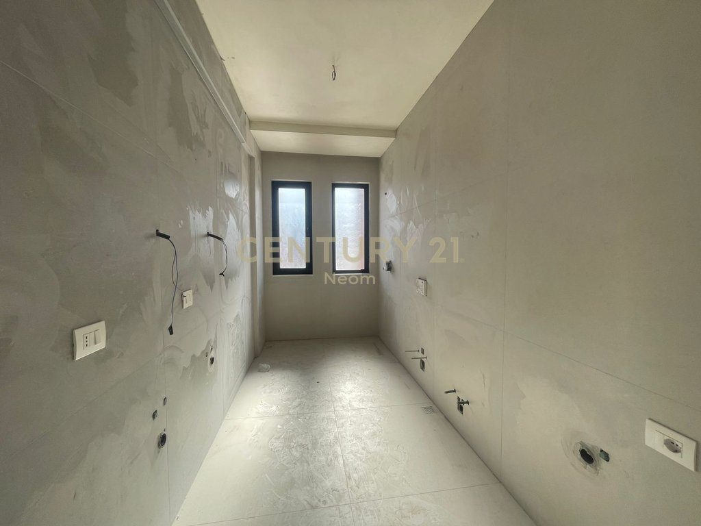 PENTHOUSE APARTMENT FOR SALE 2+1+VERANDA IN ASTIR AT URBAN GATE 4