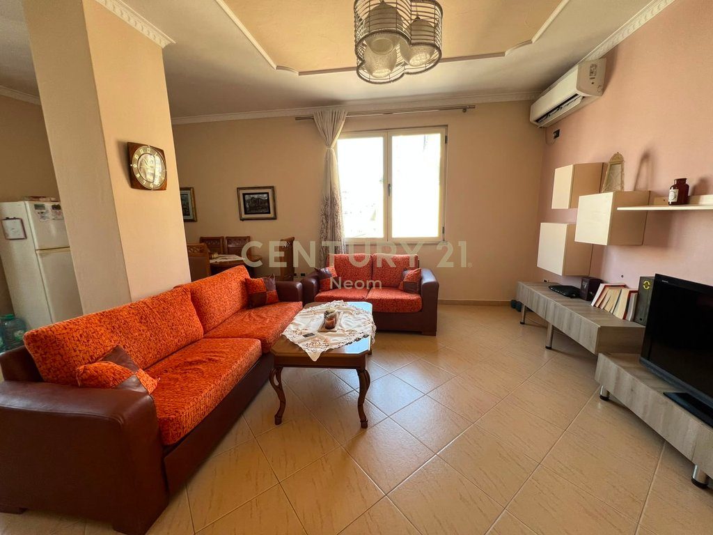 Apartment 2+1 for sale in Astir 4