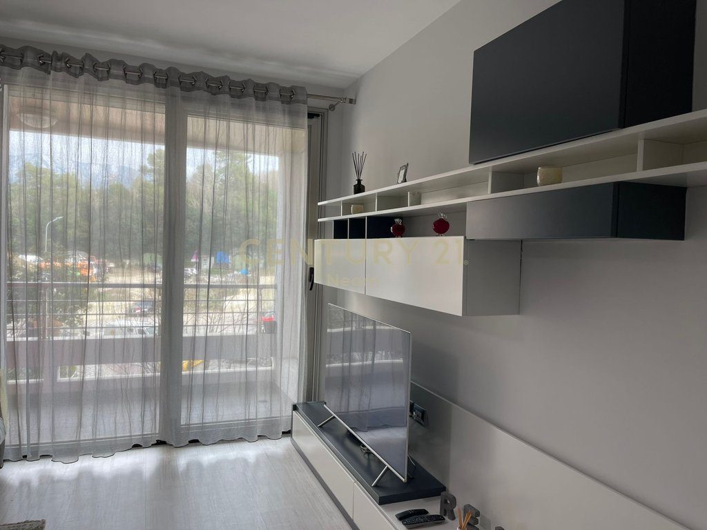 QIRA, APARTMENT 2+1 IN NOBIS, TIRANA LAKE! 3