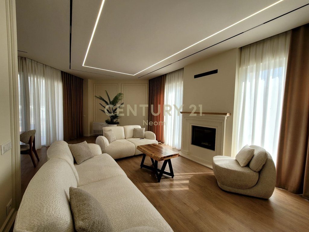 🏡 Luxury villa for rent in Green Valley – Privacy, space, and comfort in one of the most sought-after areas of Tirana.