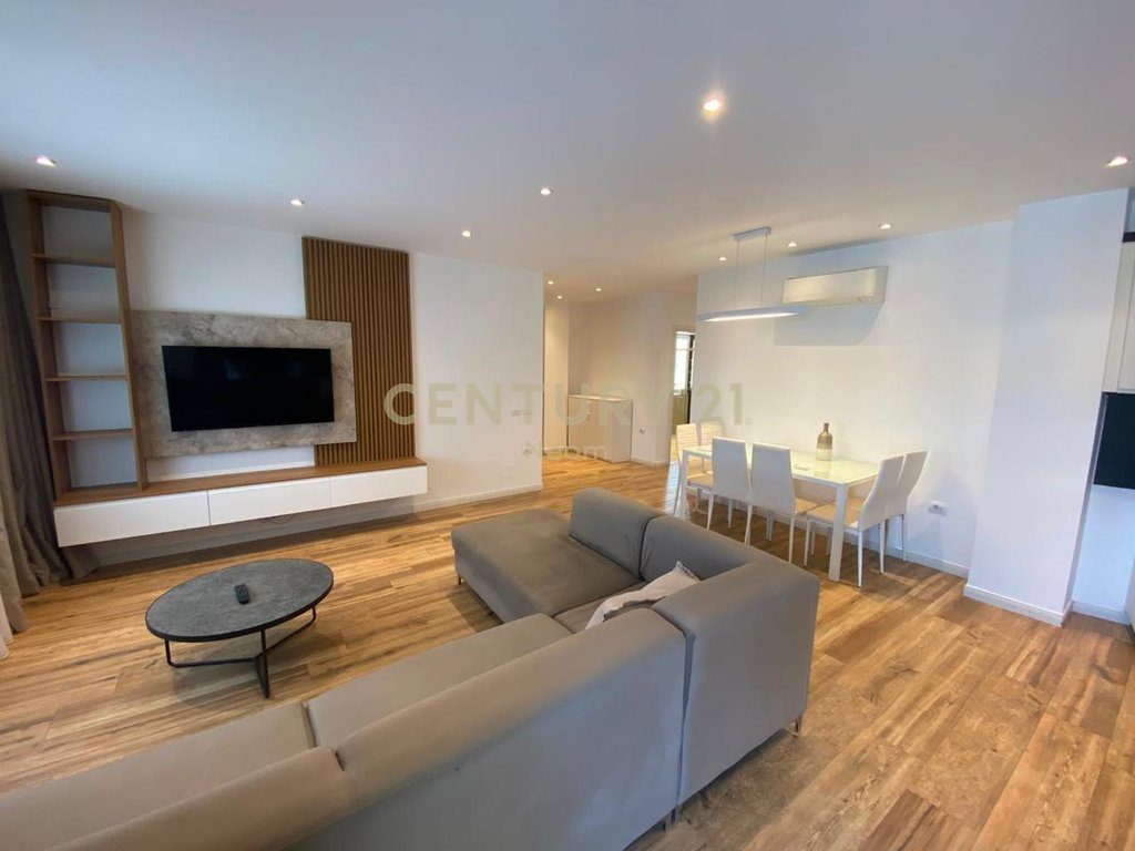 Apartment for rent in Tiranë 2