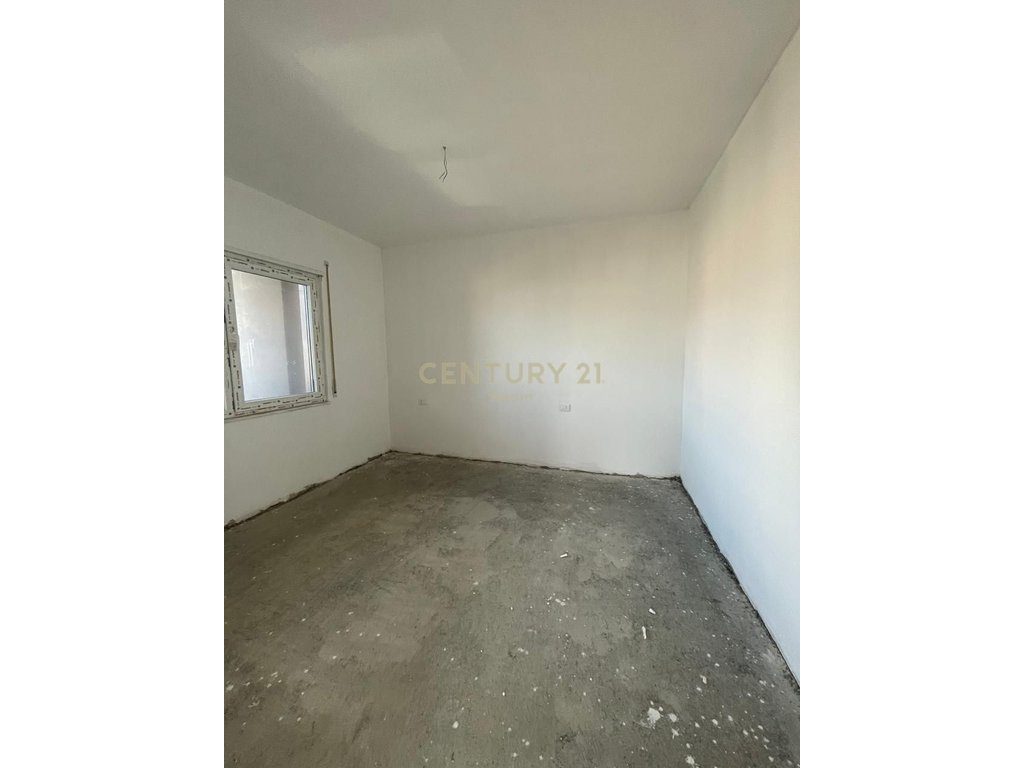 Room for Office in Shkoze. 3