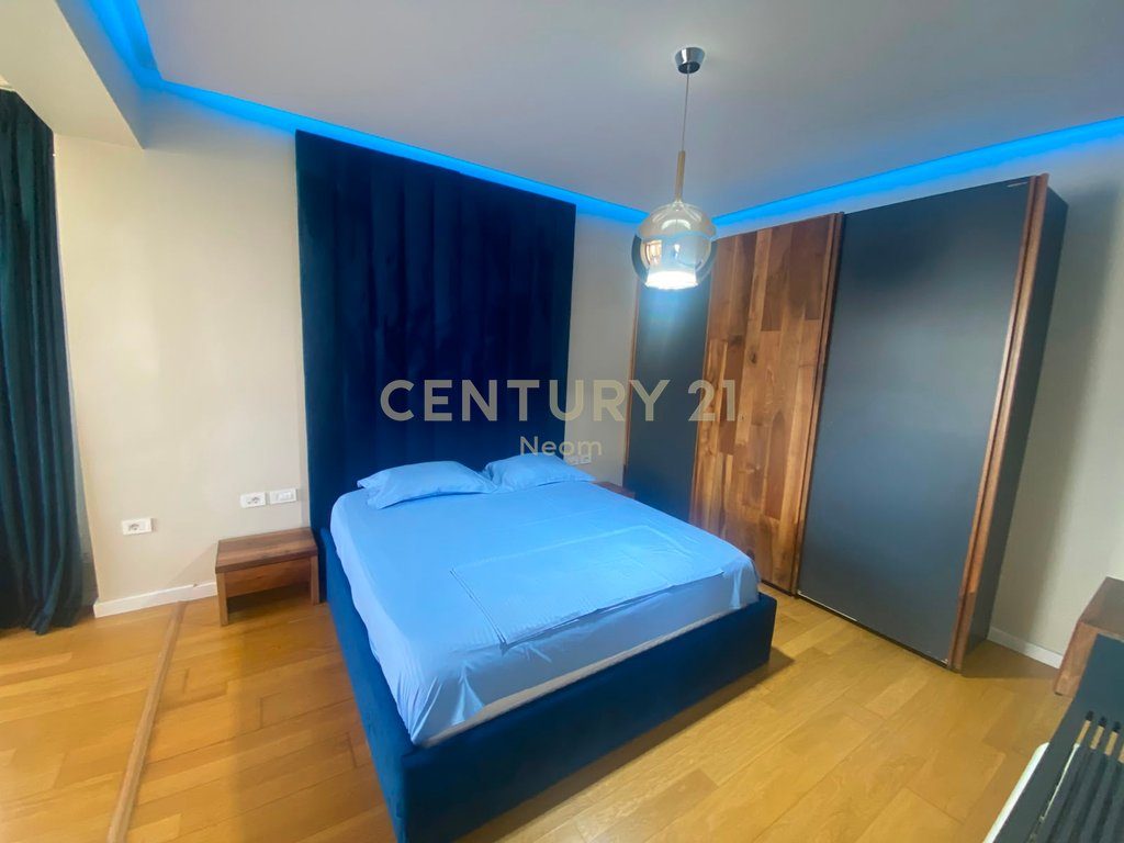 Apartment 2+1+2+Parking for rent near the Botanical Garden, Tirana 4