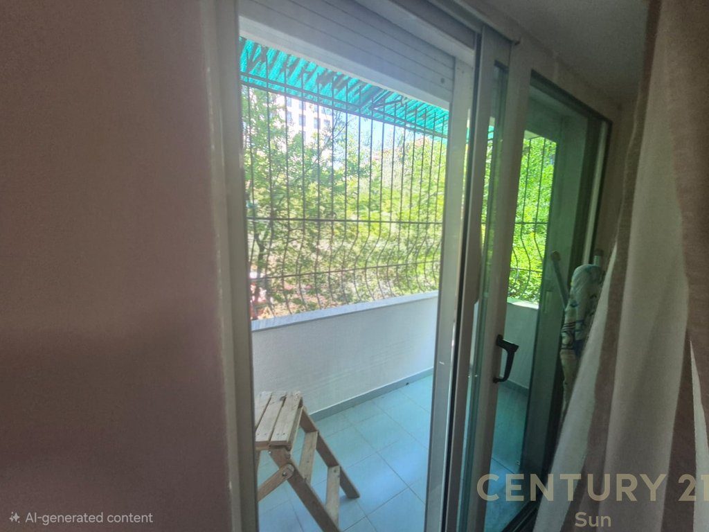 Jepet me qira apartament 2+1 në Rrugën e Kavajës, përballë Garden Building! 2