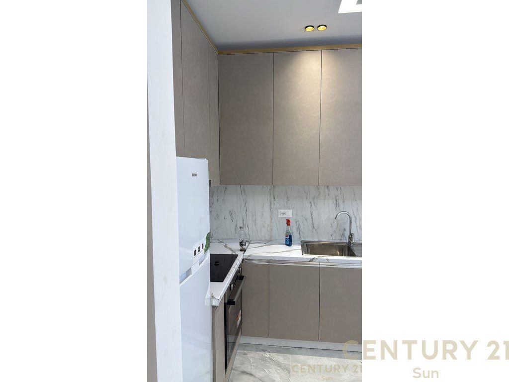 APARTAMENT 2+1 PER SHITJE ME PAMJE NGA DETI! 2
