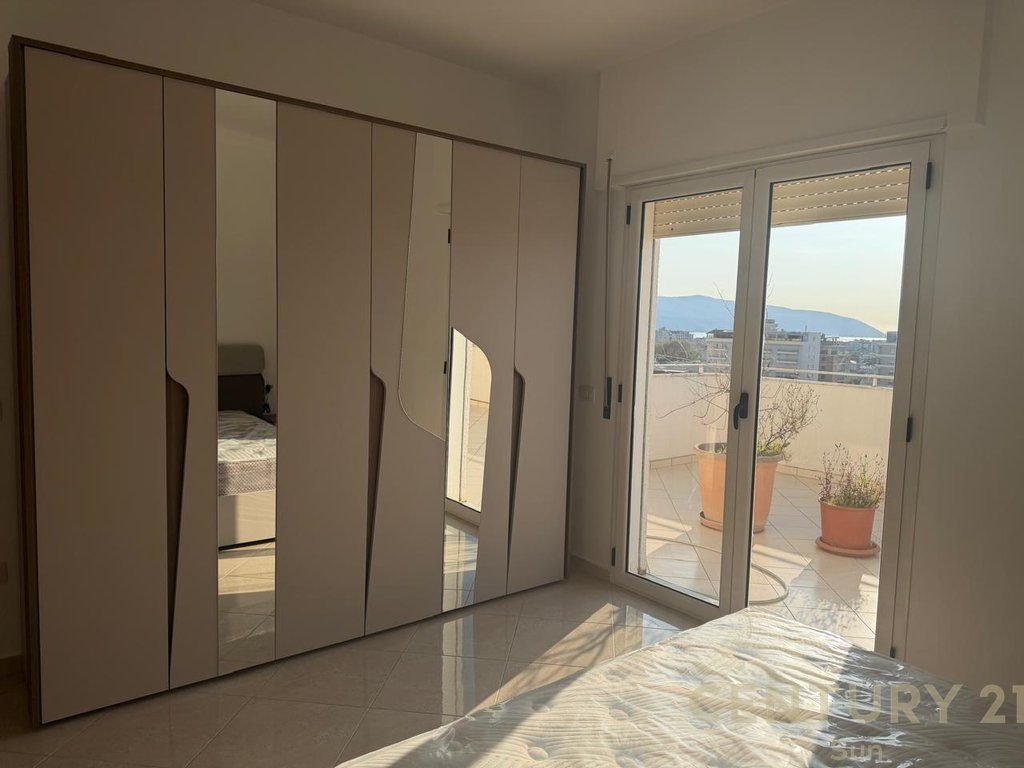 JEPET APARTAMENT 2+1+2 ME QERA NE VLORE 4