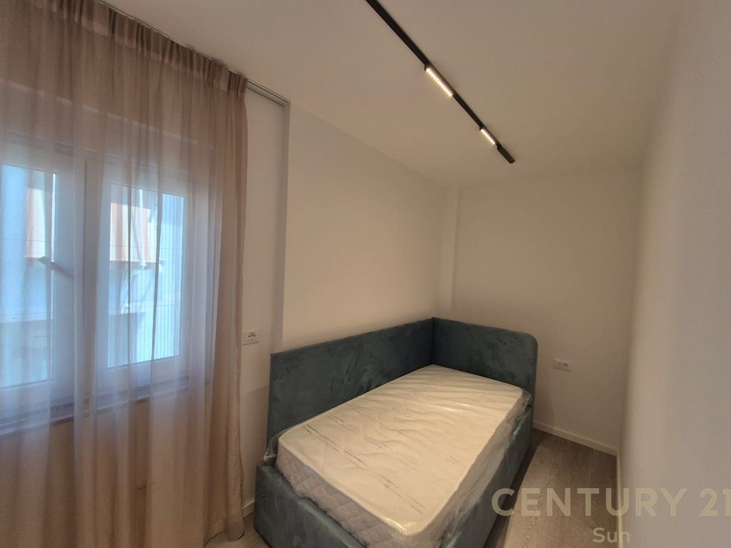 SHITET APARTAMENT 2+1 TE ISH GARDA TE SOPHIA 2