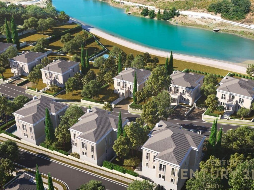 Vilë Luksoze për Shitje – Rolling Hills Liqeni 2