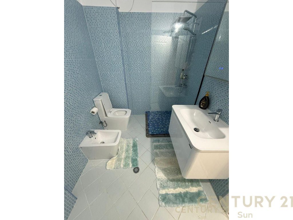SHITET APARTAMENT NE LUNGOMARE! 4