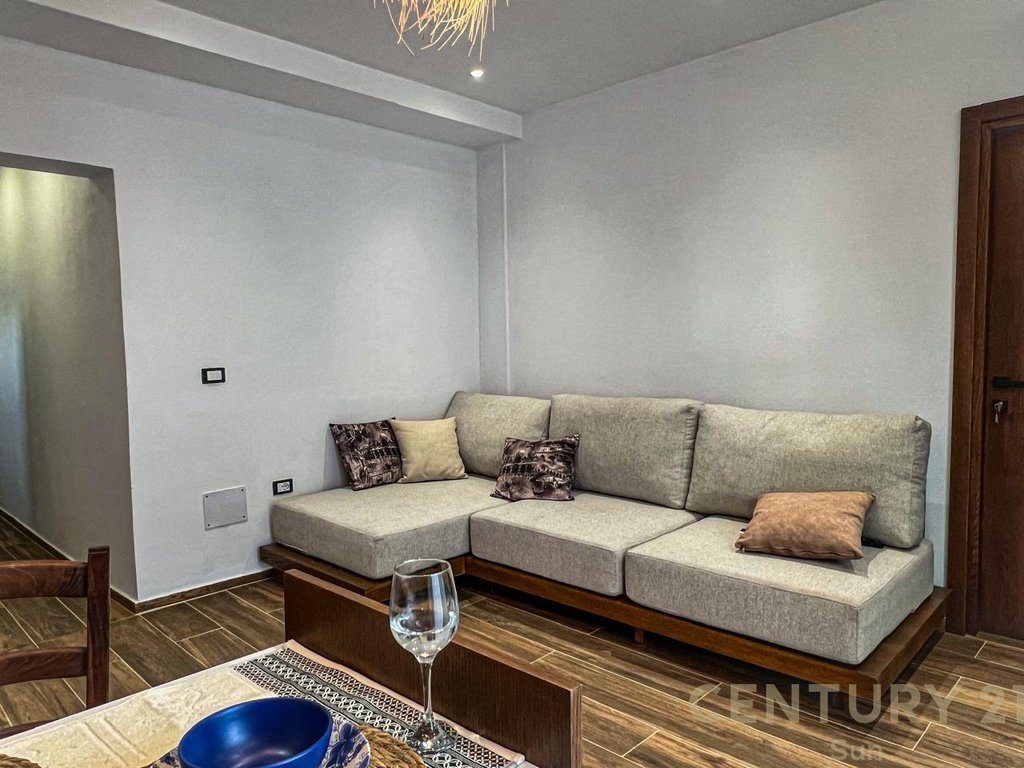 SHESIM 3 APARTAMENTE NE SARANDE 200 M NGA DETI. 3