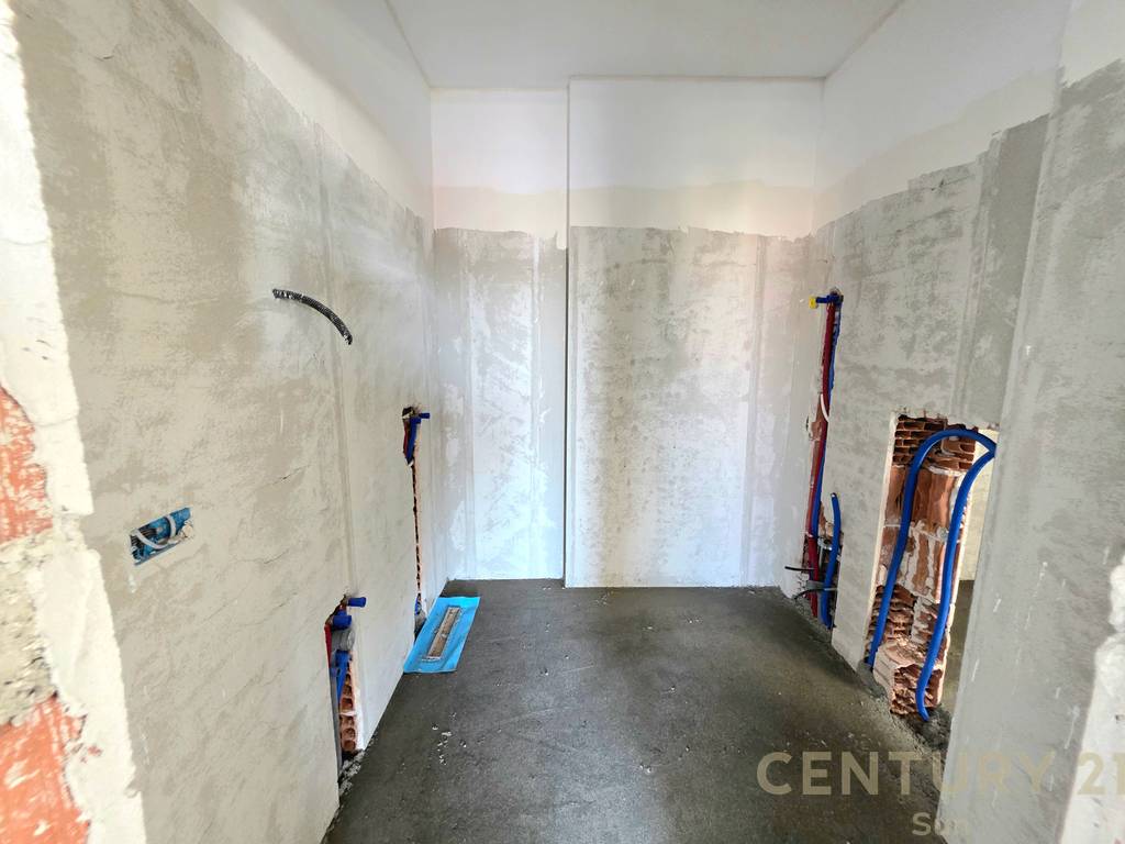 APARTAMENT 3+1 PER SHITJE NE PASKUQAN 2