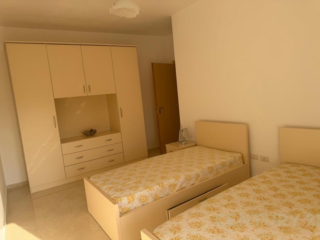 JEPET APARTAMENT 2+1+2 ME QERA NE VLORE 2