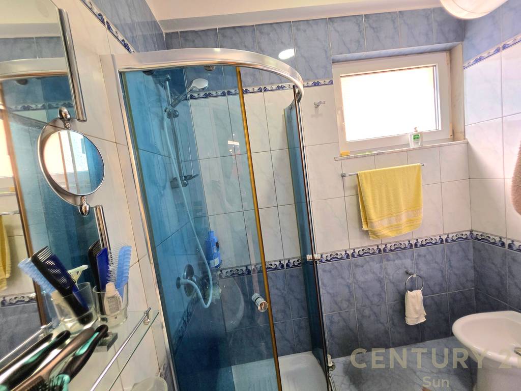 SHITET APARTAMENT 2+1+2 NE MALIN E ROBIT 4