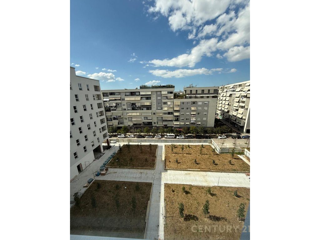 Apartament 1+1 Për Shitje në Komuna e Parisit, Tiranë 2