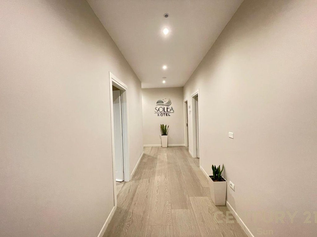 HOTEL PËR SHITJE PRANË PORTIT NË VLORË!