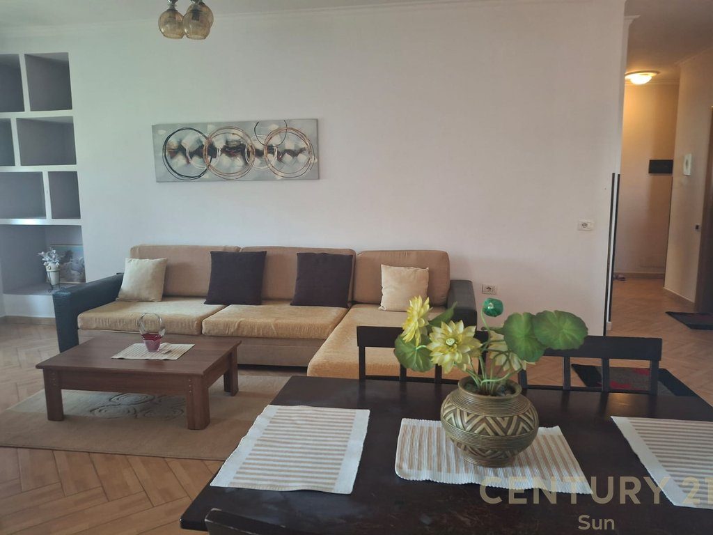 Apartament 1+1 per qira tek spitali Gjerman. 3