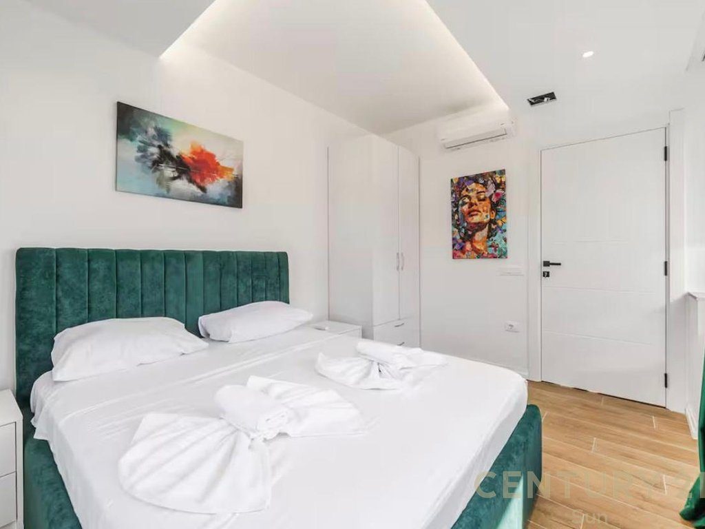 SHITEN 5 APARTAMENTE NE FUNKSION AIR BNB NE GOLEM.