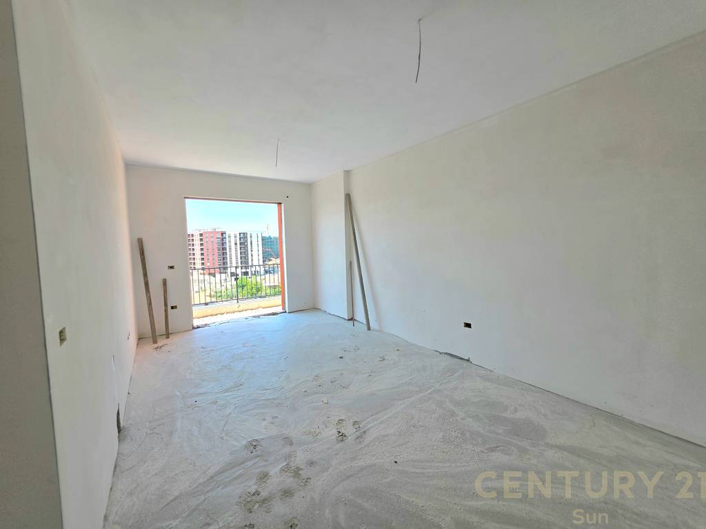 APARTAMENT 3+1 PER SHITJE NE PASKUQAN 3