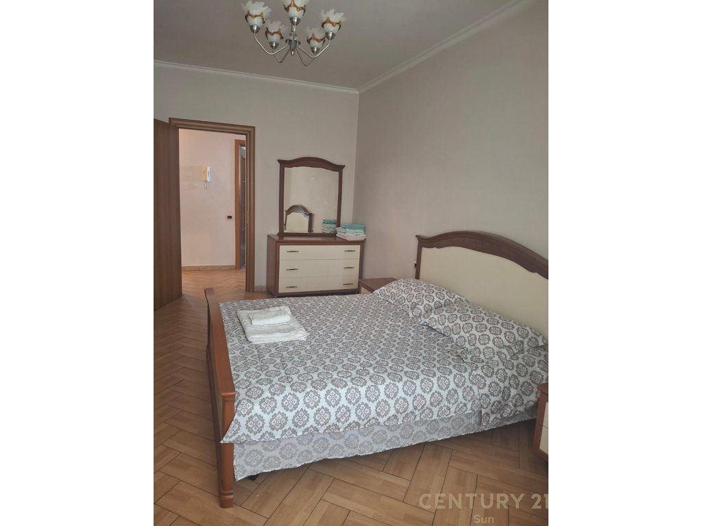 Apartament 1+1 per qira tek spitali Gjerman. 2