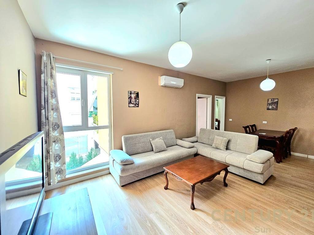 APARTAMENT 1+1 ME QIRA PRANE KOPSHTIT ZOOLOGJIK