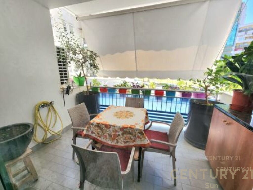 APARTAMENT 3+1+2 PER QIRA TE ZOGU I ZI. 2