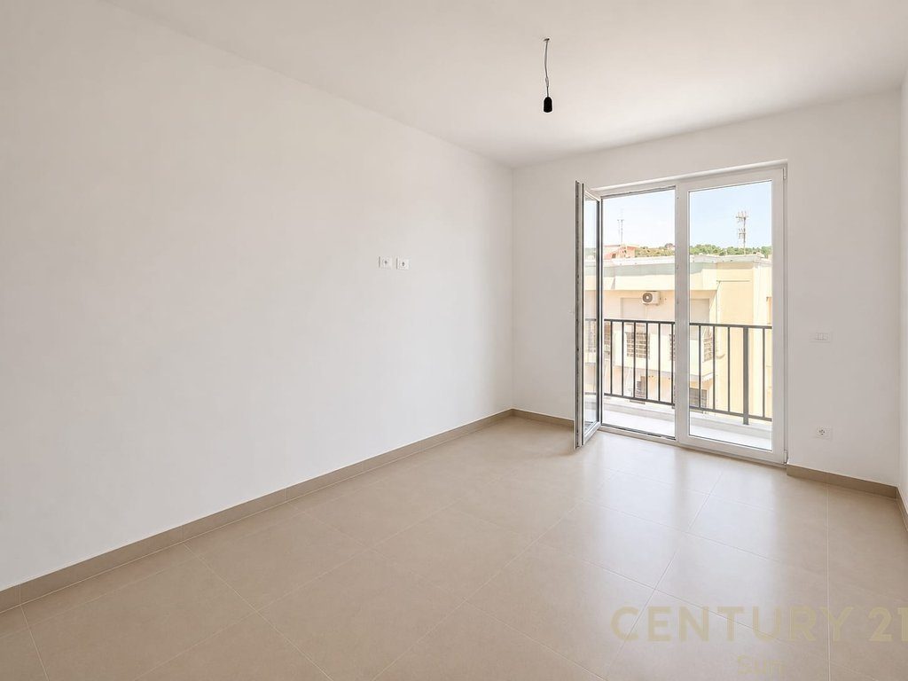 SHESIM APARTAMENT 2+1 NE GOLEM TE HOTEL "BONITA" 2