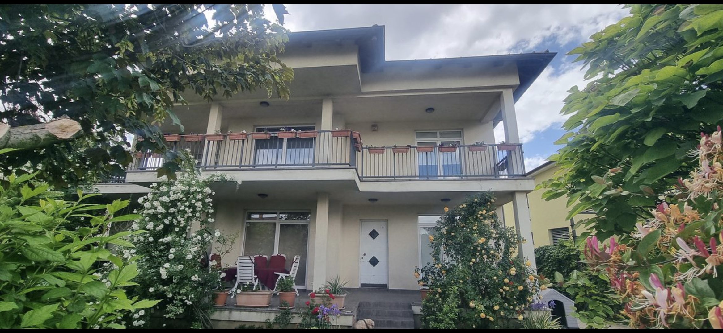 ShtĂ«pi ekskluzive nĂ« shitje â Veterrnik, PrishtinĂ«