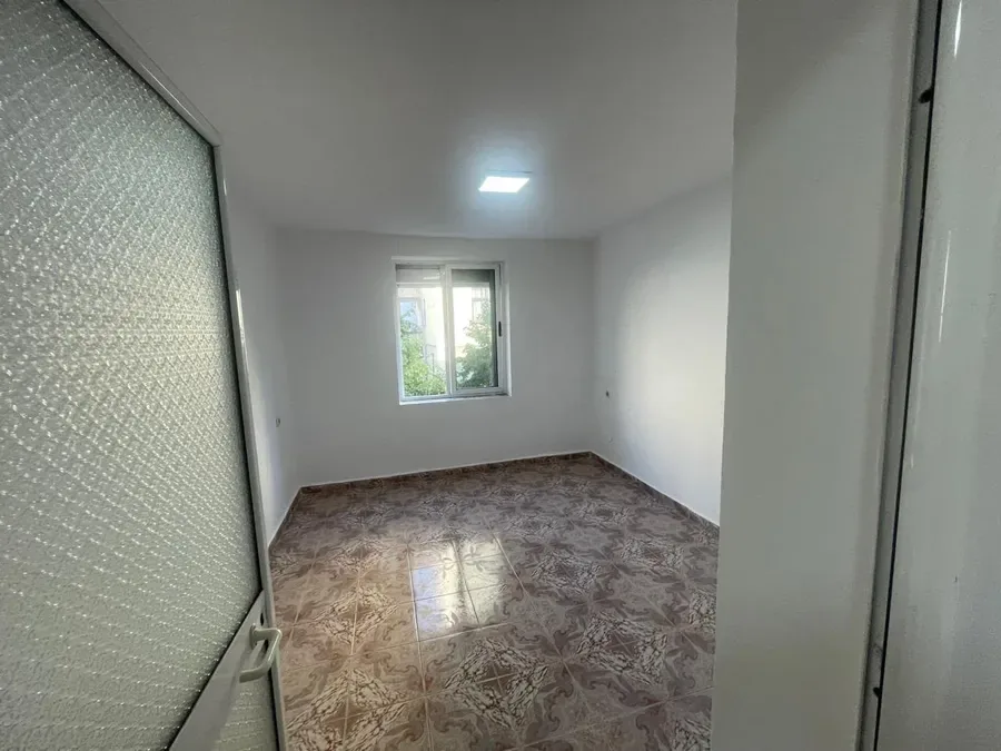Apartament me qera - Stacioni i Trenit, € 529, 75 m² 3