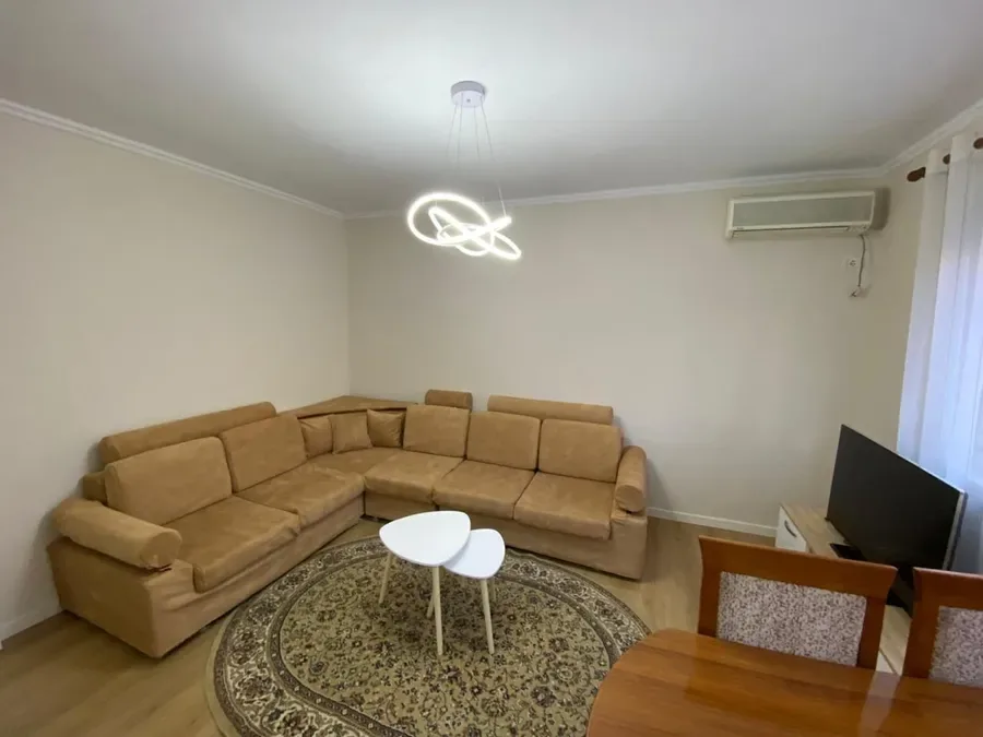 Apartament me qera - Myslym Shyri, € 700, 100 m² 2