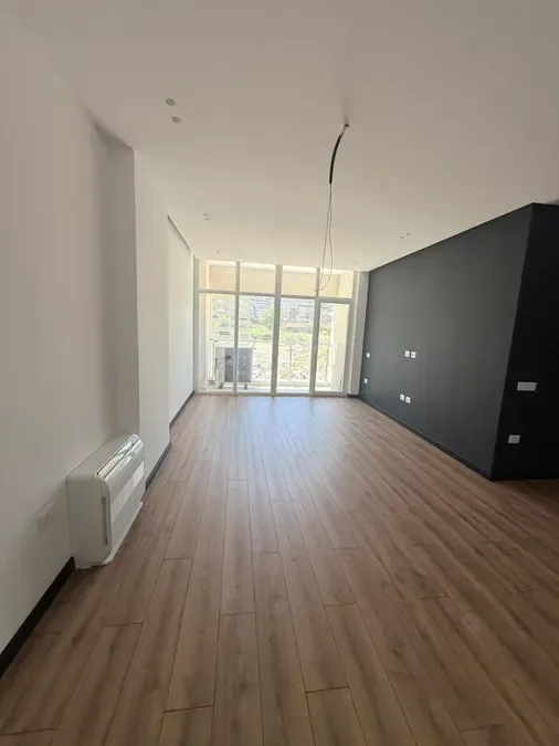 Ambjent zyre me qera - Komuna e Parisit, € 700, 75 m² 2