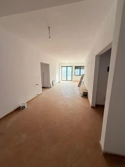 Shitet Apartament - Mbikalimi Kristalit, € 250.000, 126 m² 4