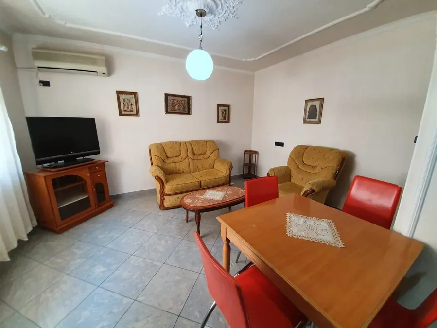 Apartament me qera - Myslym Shyri, € 582, 60 m² 2