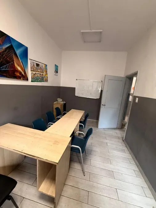 Biznes për qira Tiranë - qyteti, € 850, 100 m² 3