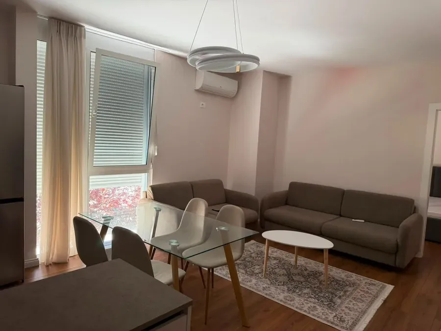 Apartament me qera - Rruga e Barrikadave, € 799, 100 m² 2