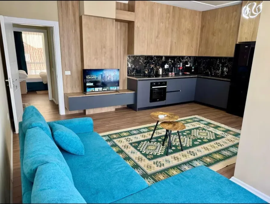 Apartament për qira Rr. Dibrës - Medreseja - Rr. 4 Dëshmorët (Tiranë - qyteti), € 800, 110 m² 2